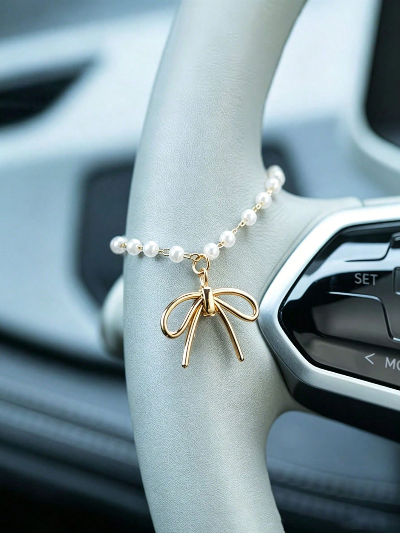 Pearl Bow Car Pendant Alloy Fa - Interior Design Minimalist 评论和价格